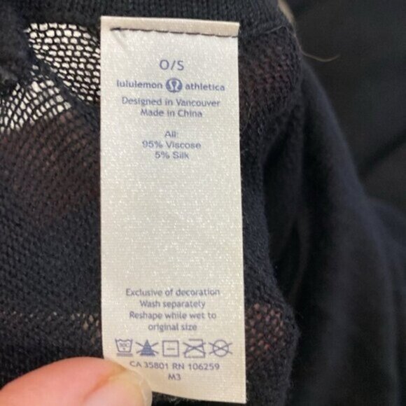 Lululemon Draped Oversized Poncho SIZE O/S Black - Picture 11 of 11